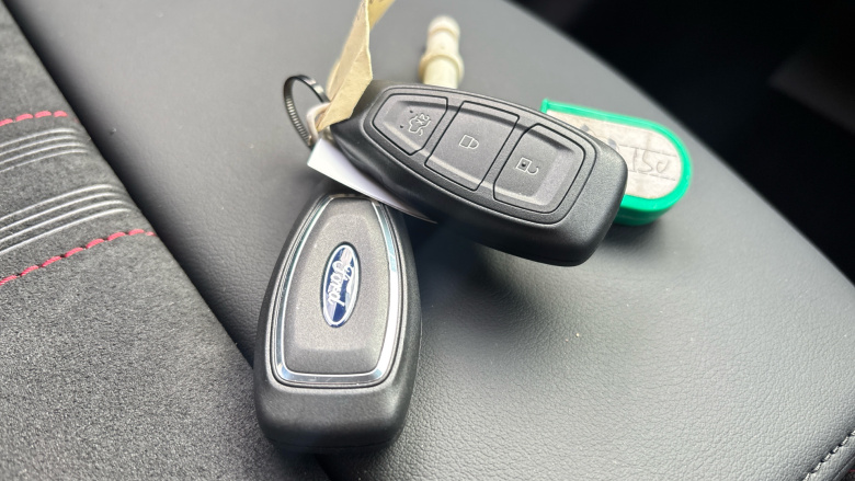 Ford Kuga 2.5 FHEV ST-Line X 5dr CVT Hybrid Estate